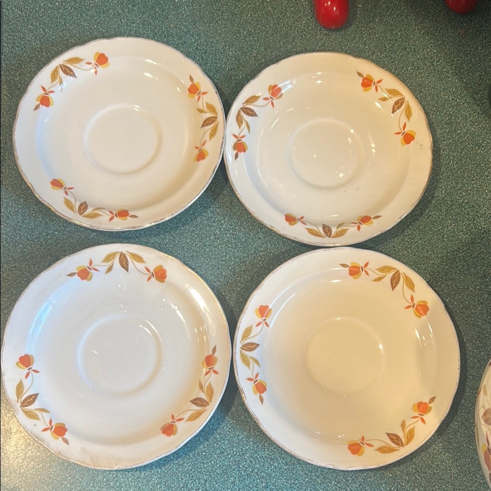 Floral Patterned Cream Dinner Plates
